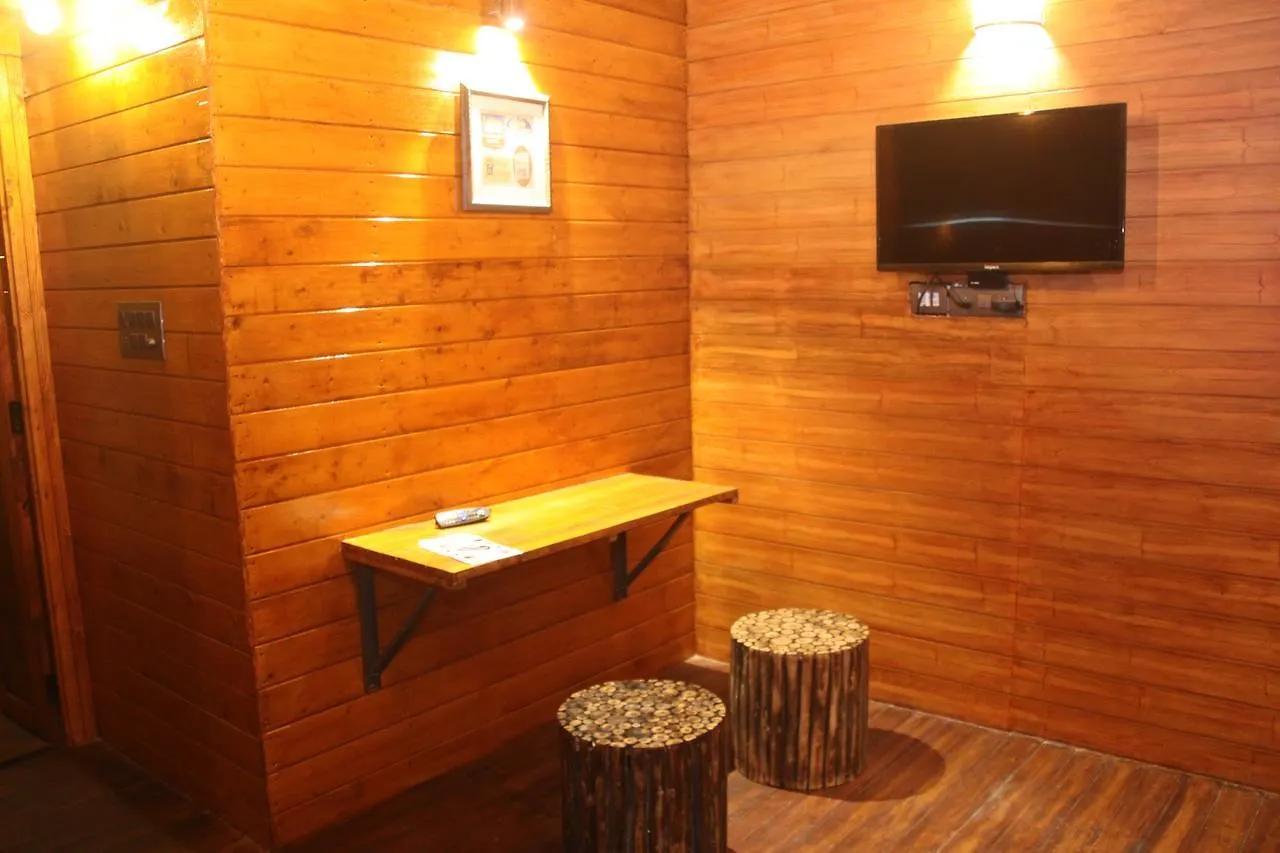 הוילה קאלפטה Rippon Eco Woods 0*,  הודו